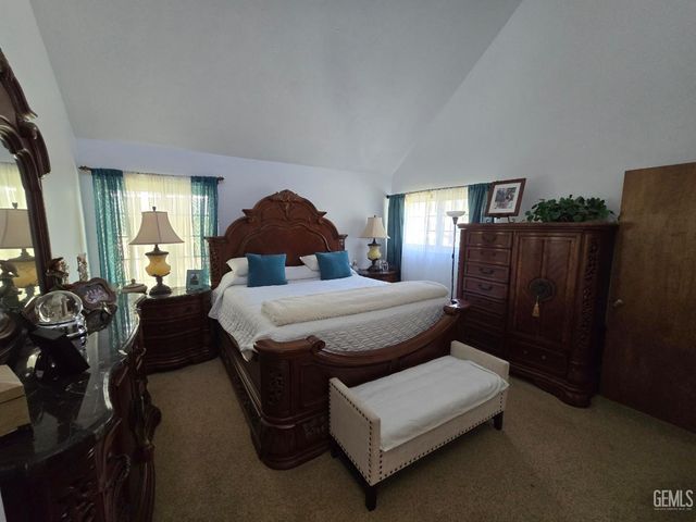 9517 Eucalyptus Drive, Bakersfield, CA 93306