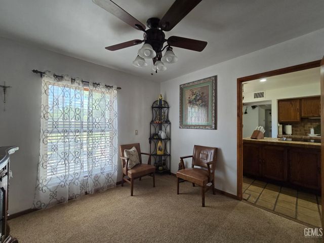 9517 Eucalyptus Drive, Bakersfield, CA 93306
