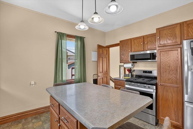 7714 14th AVENUE, Kenosha, WI 53143