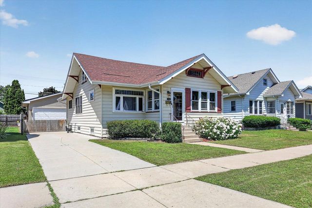 7714 14th AVENUE, Kenosha, WI 53143