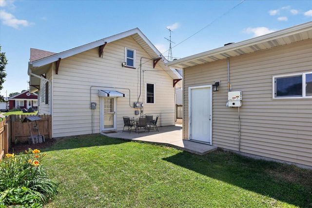 7714 14th AVENUE, Kenosha, WI 53143