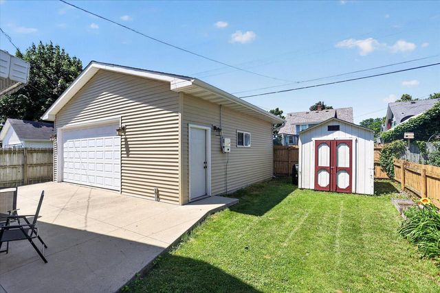 7714 14th AVENUE, Kenosha, WI 53143
