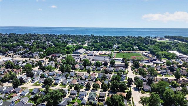 7714 14th AVENUE, Kenosha, WI 53143