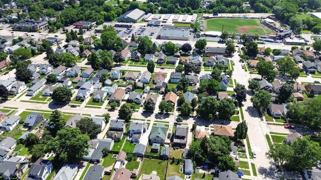 7714 14th AVENUE, Kenosha, WI 53143