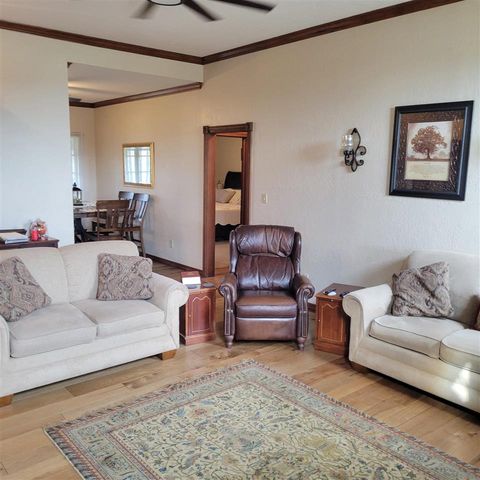 6805 NW Crestwood Dr, Lawton, OK 73505