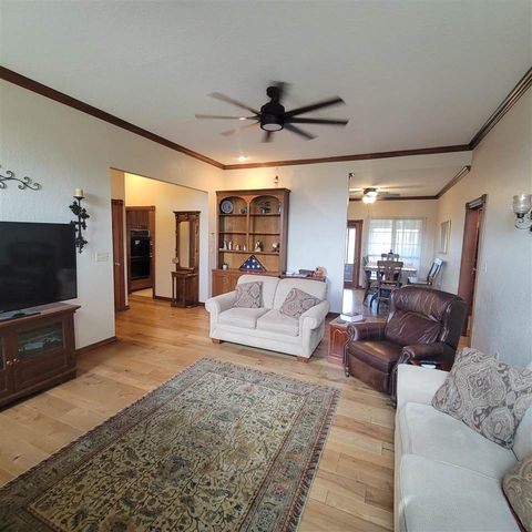 6805 NW Crestwood Dr, Lawton, OK 73505