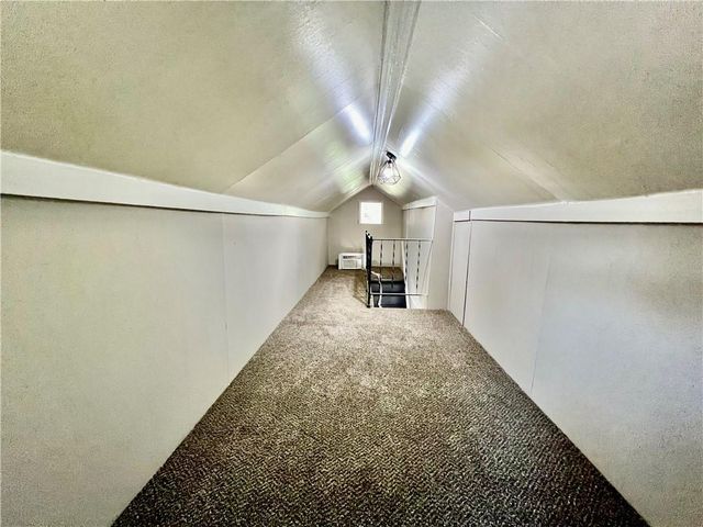 710 W 76th Street, Kansas City, MO 64114