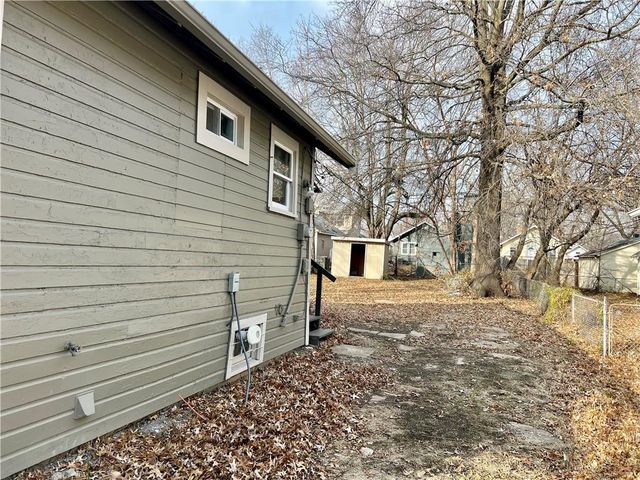 710 W 76th Street, Kansas City, MO 64114