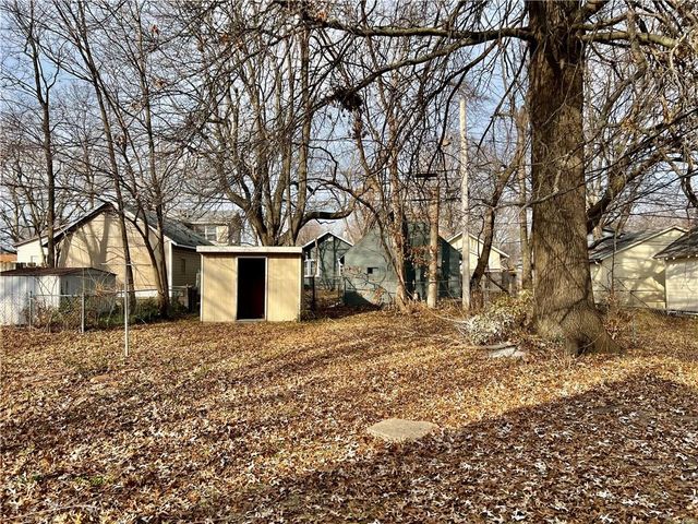 710 W 76th Street, Kansas City, MO 64114