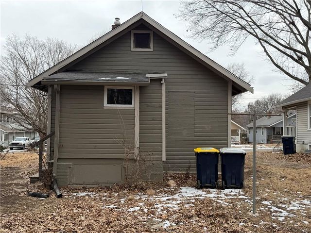 710 W 76th Street, Kansas City, MO 64114