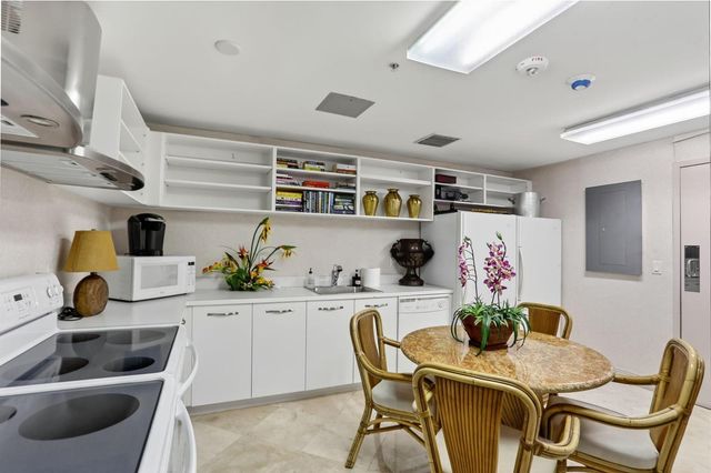 1430 S Ocean Blvd 10-a, Lauderdale By The Sea, FL 33062