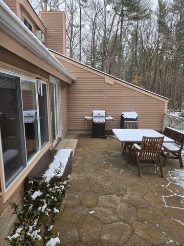 30 Maple Avenue, Hampstead, NH 03841