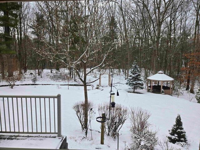 30 Maple Avenue, Hampstead, NH 03841