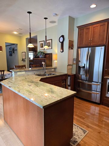 30 Maple Avenue, Hampstead, NH 03841