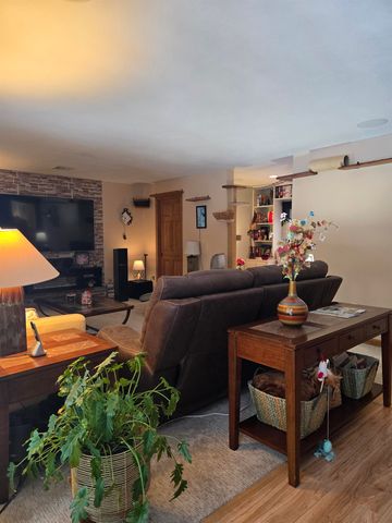 30 Maple Avenue, Hampstead, NH 03841