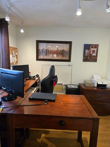 30 Maple Avenue, Hampstead, NH 03841