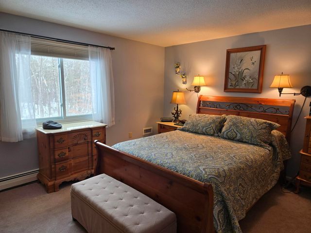 30 Maple Avenue, Hampstead, NH 03841