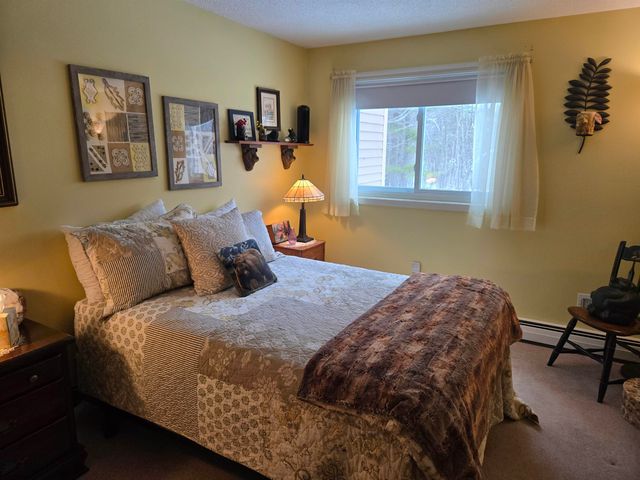 30 Maple Avenue, Hampstead, NH 03841