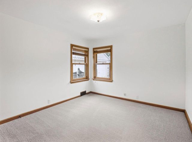 5544 N 26th STREET, Milwaukee, WI 53209