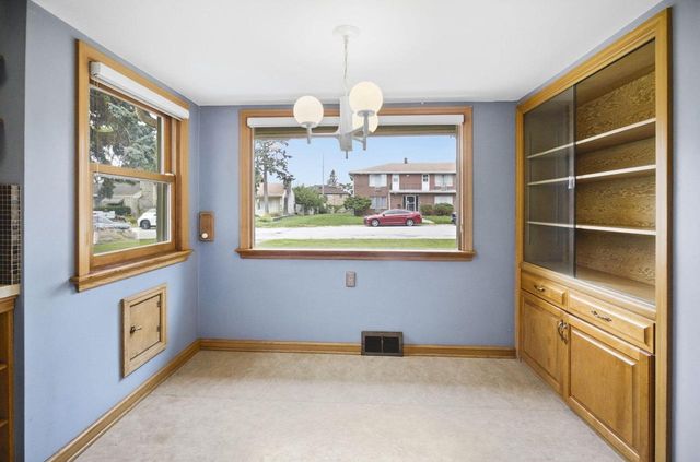 5544 N 26th STREET, Milwaukee, WI 53209