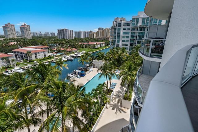 3029 NE 188th Street 818, Aventura, FL 33180