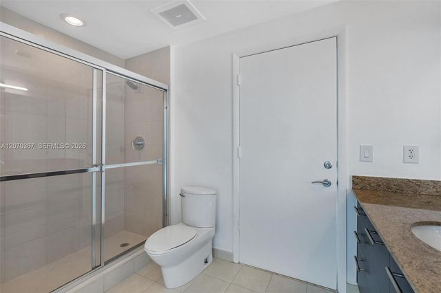 3029 NE 188th Street 818, Aventura, FL 33180