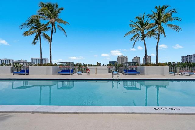 3029 NE 188th Street 818, Aventura, FL 33180