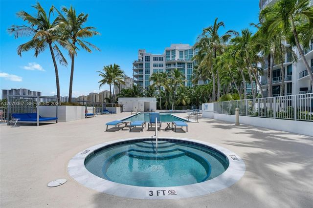 3029 NE 188th Street 818, Aventura, FL 33180