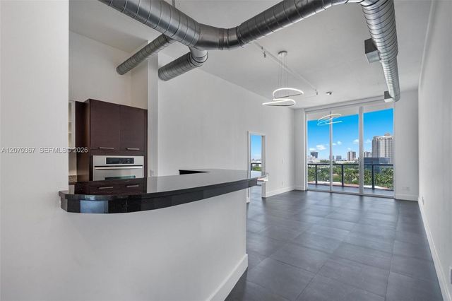 3029 NE 188th Street 818, Aventura, FL 33180
