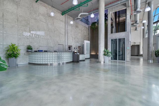 3029 NE 188th Street 818, Aventura, FL 33180