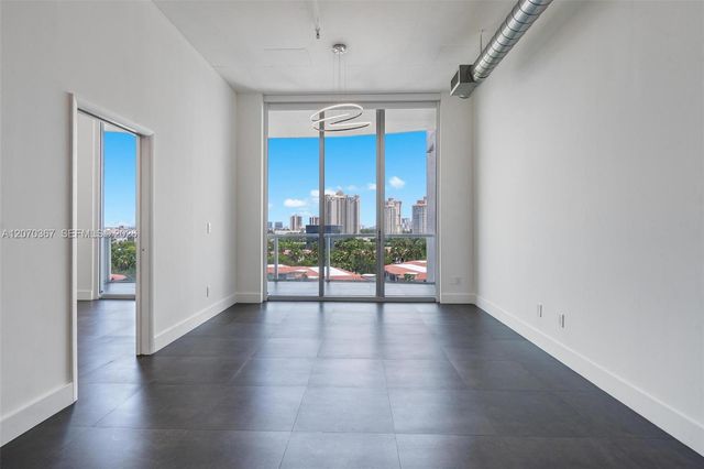 3029 NE 188th Street 818, Aventura, FL 33180
