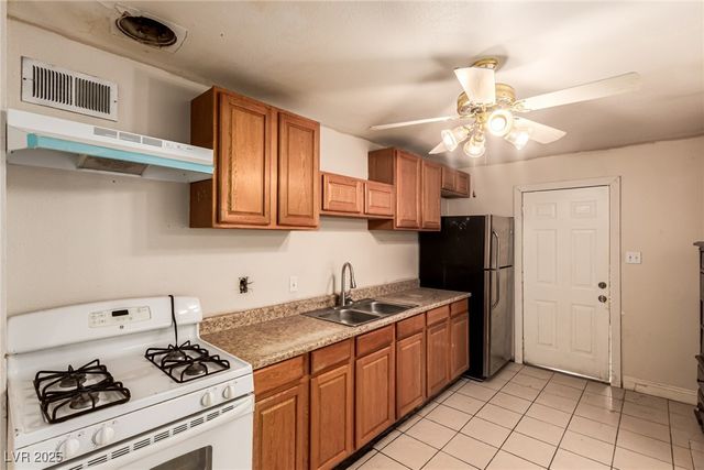 513 Kasper Avenue, Las Vegas, NV 89106