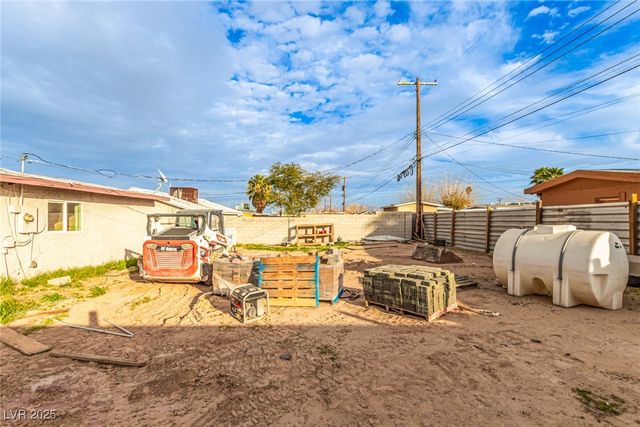 513 Kasper Avenue, Las Vegas, NV 89106