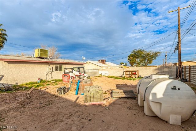 513 Kasper Avenue, Las Vegas, NV 89106