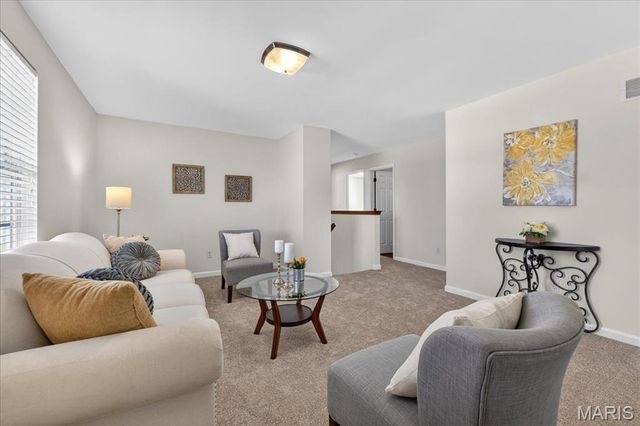 1072 Dardenne Woods Drive, Dardenne Prairie, MO 63368