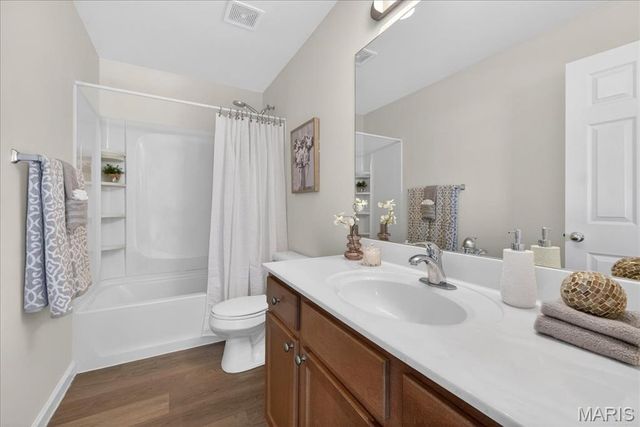 1072 Dardenne Woods Drive, Dardenne Prairie, MO 63368