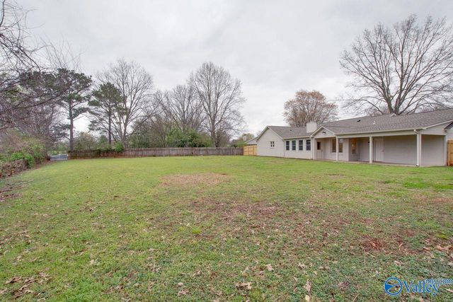 2042 Rosebury Lane SW, Huntsville, AL 35803