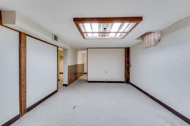 816 W Savannah St, Wichita, KS 67217