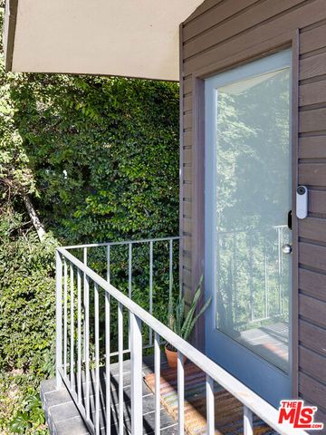 1710 Redcliff Street, Los Angeles, CA 90026