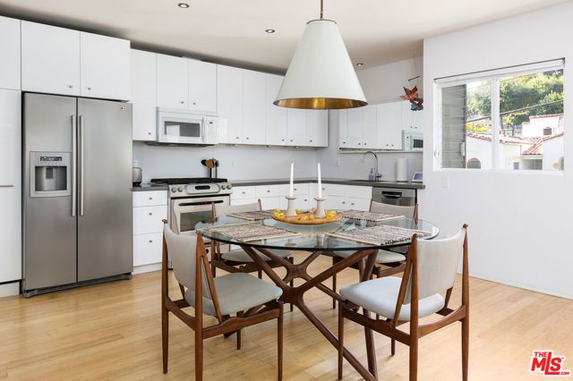 1710 Redcliff Street, Los Angeles, CA 90026