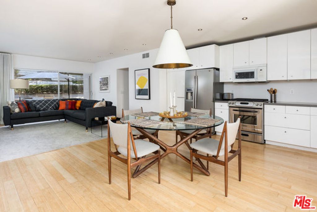 1710 Redcliff Street, Los Angeles, CA 90026