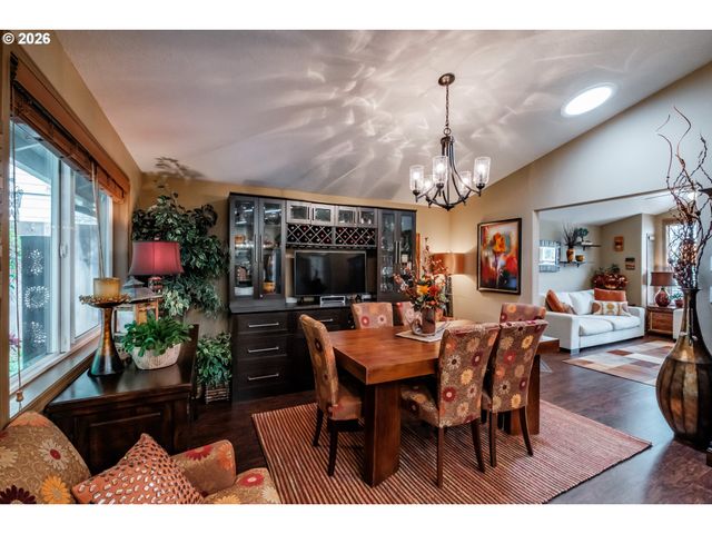 2120 WOODHAVEN Ct Nw, Salem, OR 97304