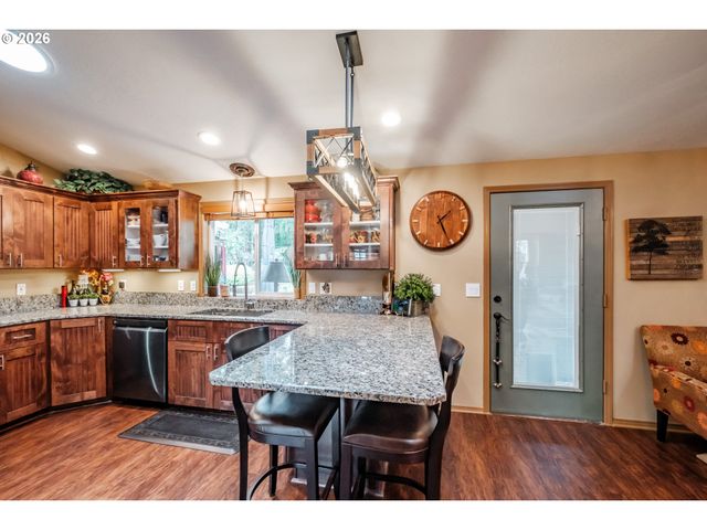 2120 WOODHAVEN Ct Nw, Salem, OR 97304