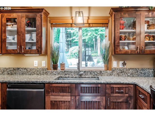 2120 WOODHAVEN Ct Nw, Salem, OR 97304