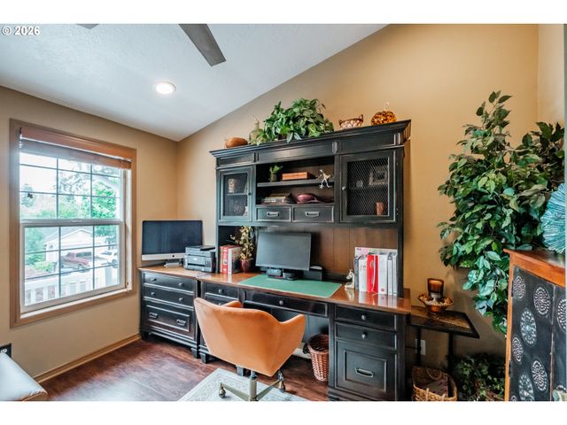 2120 WOODHAVEN Ct Nw, Salem, OR 97304