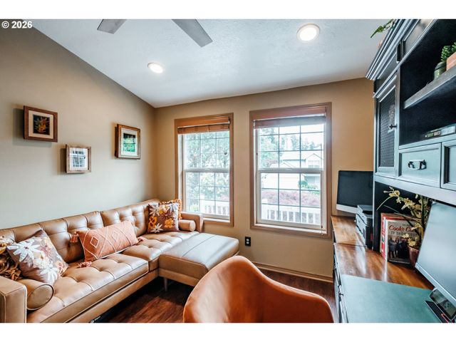 2120 WOODHAVEN Ct Nw, Salem, OR 97304