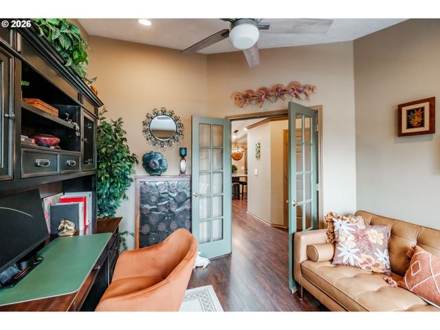 2120 WOODHAVEN Ct Nw, Salem, OR 97304