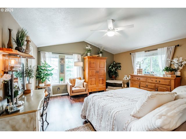 2120 WOODHAVEN Ct Nw, Salem, OR 97304