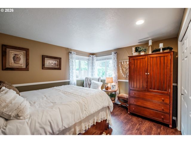 2120 WOODHAVEN Ct Nw, Salem, OR 97304