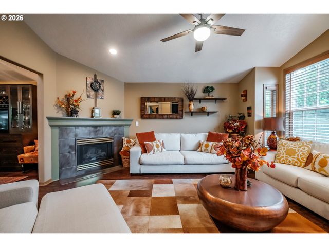 2120 WOODHAVEN Ct Nw, Salem, OR 97304